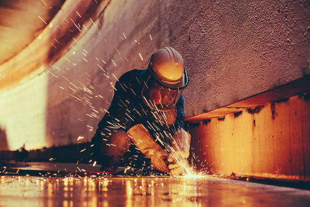  Manchester, IA Welder Pros